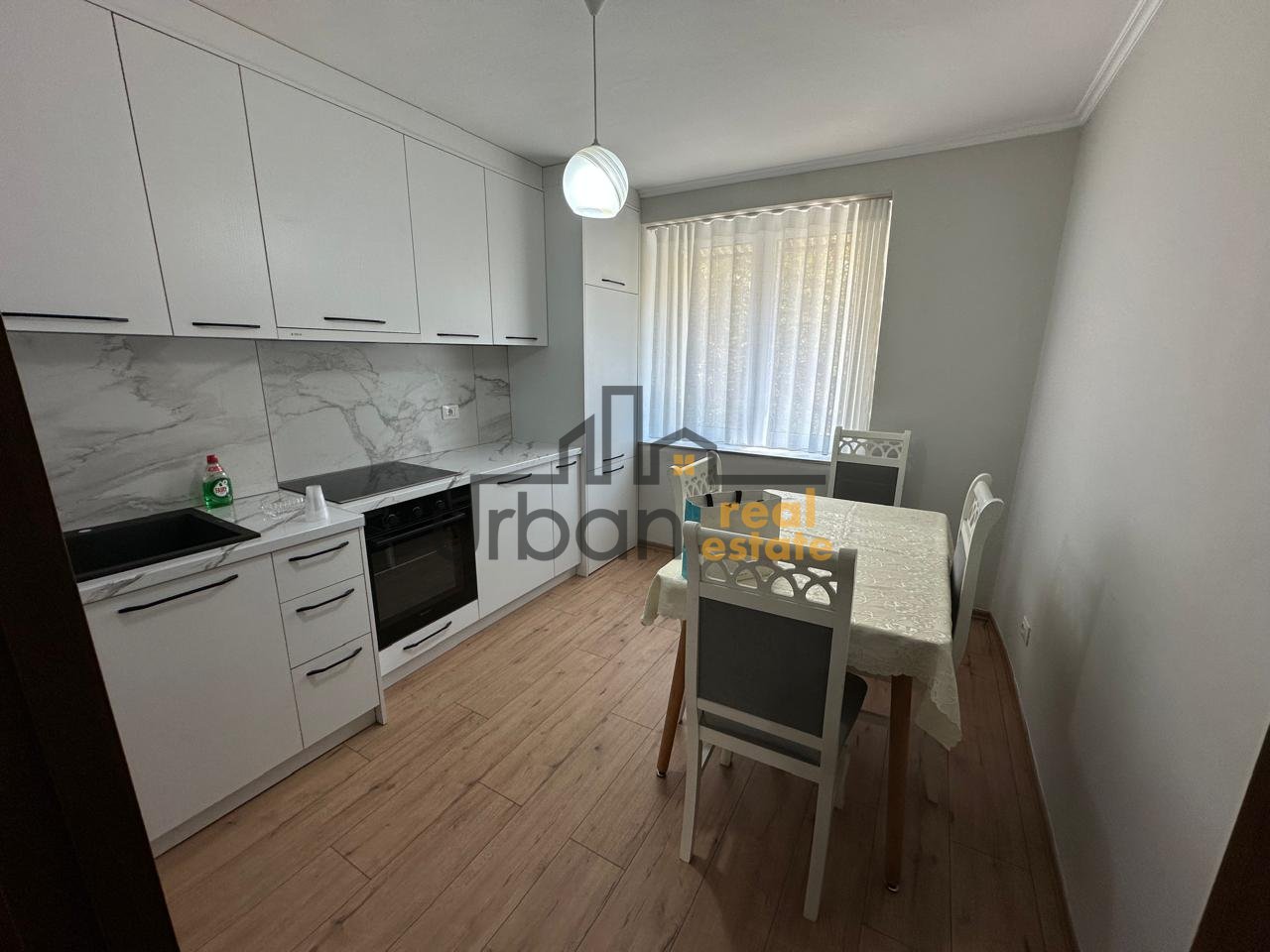 Qera, Apartament 1+1, Gjimnazi "Petro Nini Luarasi",- 700€ | 75 m²