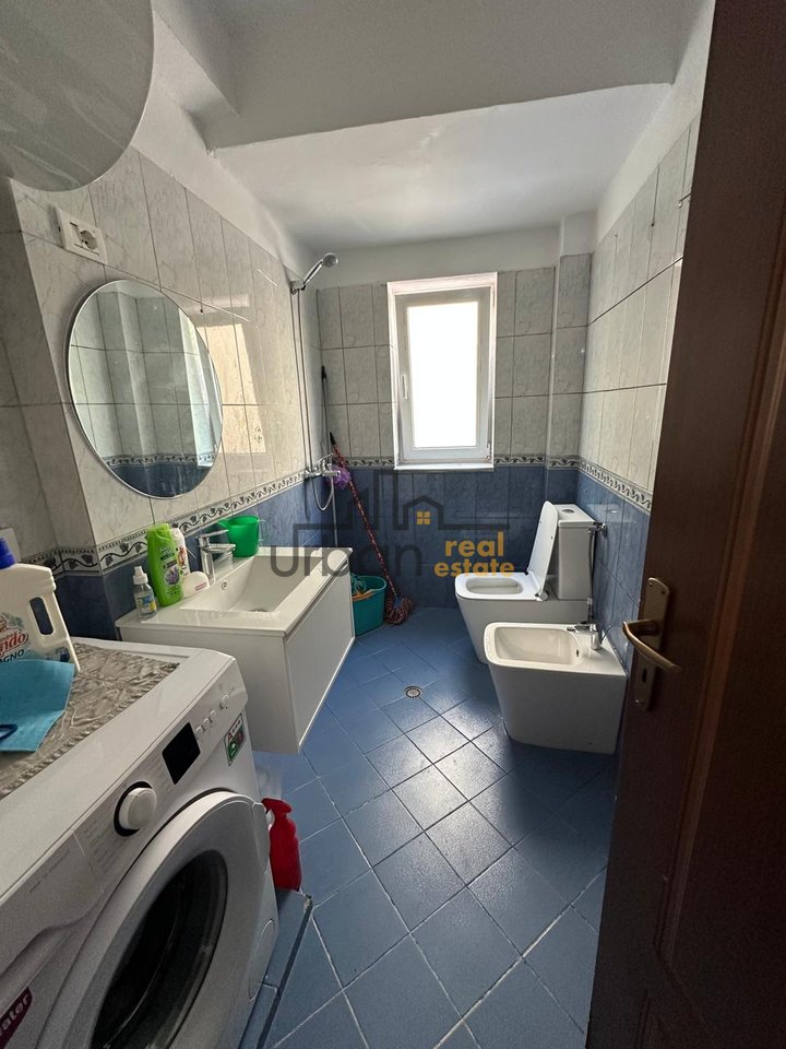Qera, Apartament 1+1, Gjimnazi "Petro Nini Luarasi",- 700€ | 75 m²