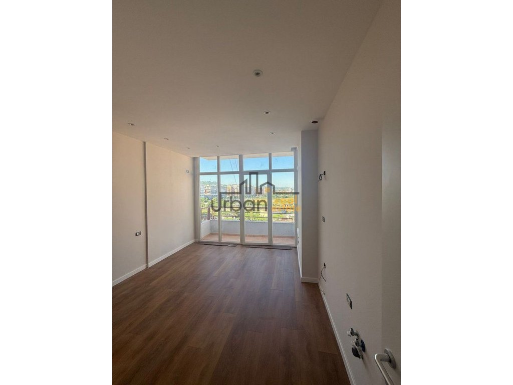 urbanrealestate.al