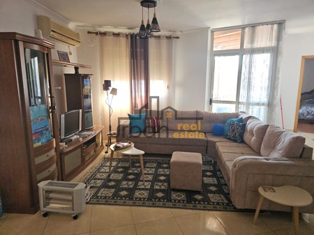 For rent, Apartment 2+1+2, Barrikadave Street, Tirana - 650€ | 115 m²