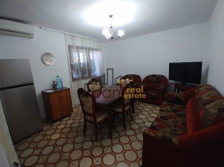 In affitto, Appartamento 3+1, Vasil Shanto, Tirana - 500€ | 90 m²