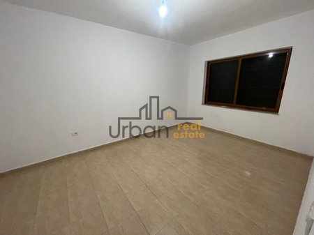 In affitto, Ambiente Commerciale, Myslym Shyri, Tirana - 500€ | 40 m²