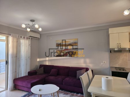 Appartamento in affitto 2+1+2 balconi a Yzberish, Tirana - 500€ | 93 m²