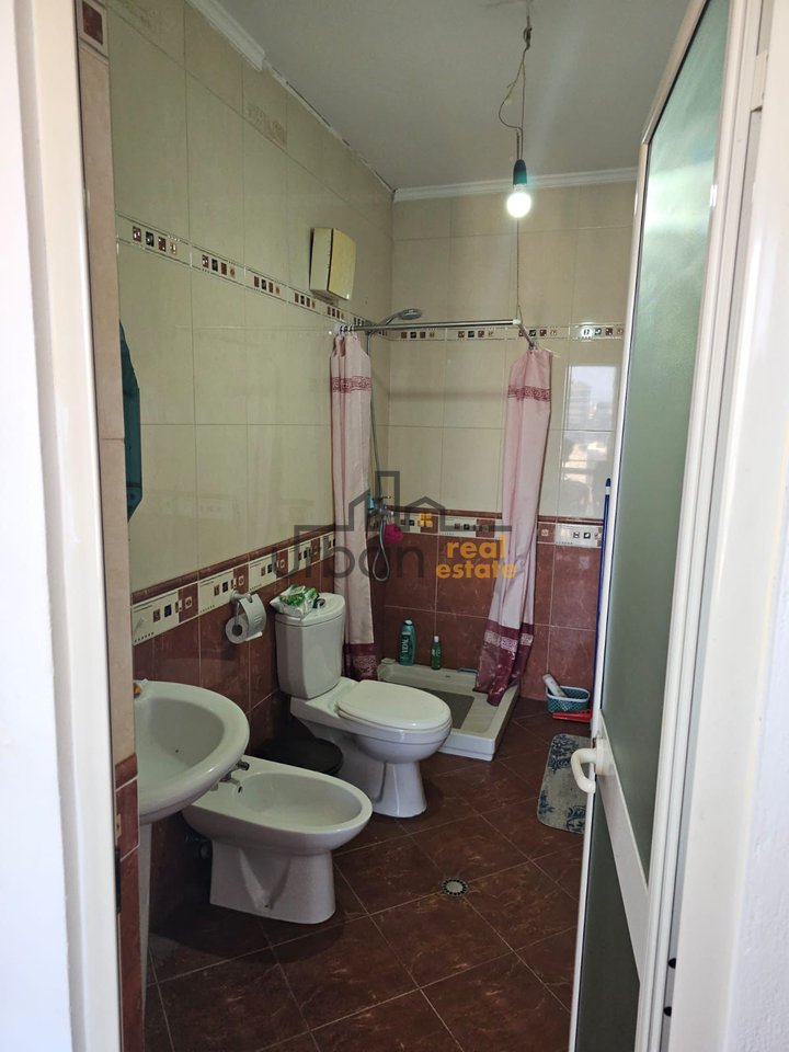 For rent, Apartment 2+1+2, Barrikadave Street, Tirana - 650€ | 115 m²