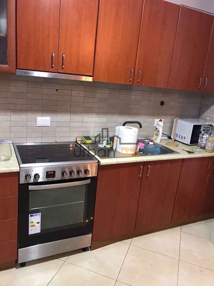 For rent, Apartment 2+1+2, Barrikadave Street, Tirana - 650€ | 115 m²