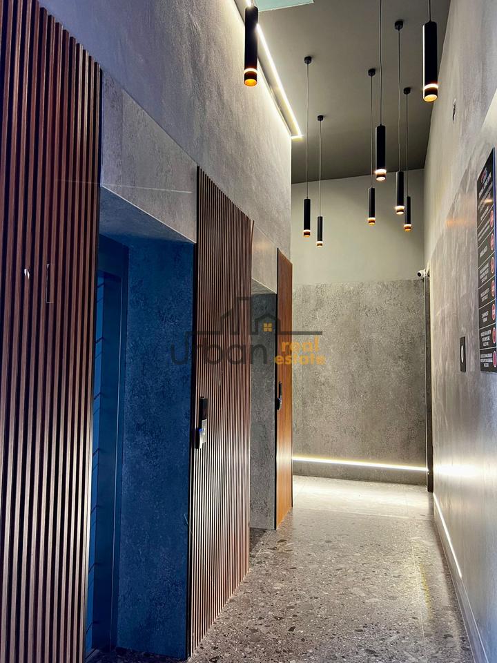 Qera, Apartament 2+1, Rruga Riza Cerova, Tiranë - 900€ | 100 m²