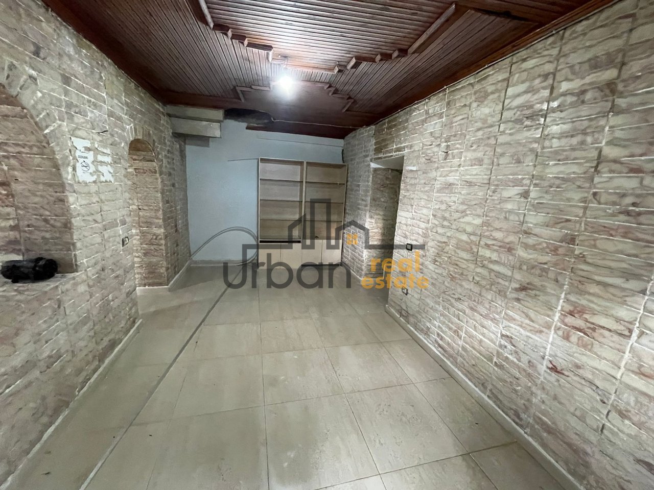 Affitto, Negozio, United School, Tirana - 400€ | 45 m²