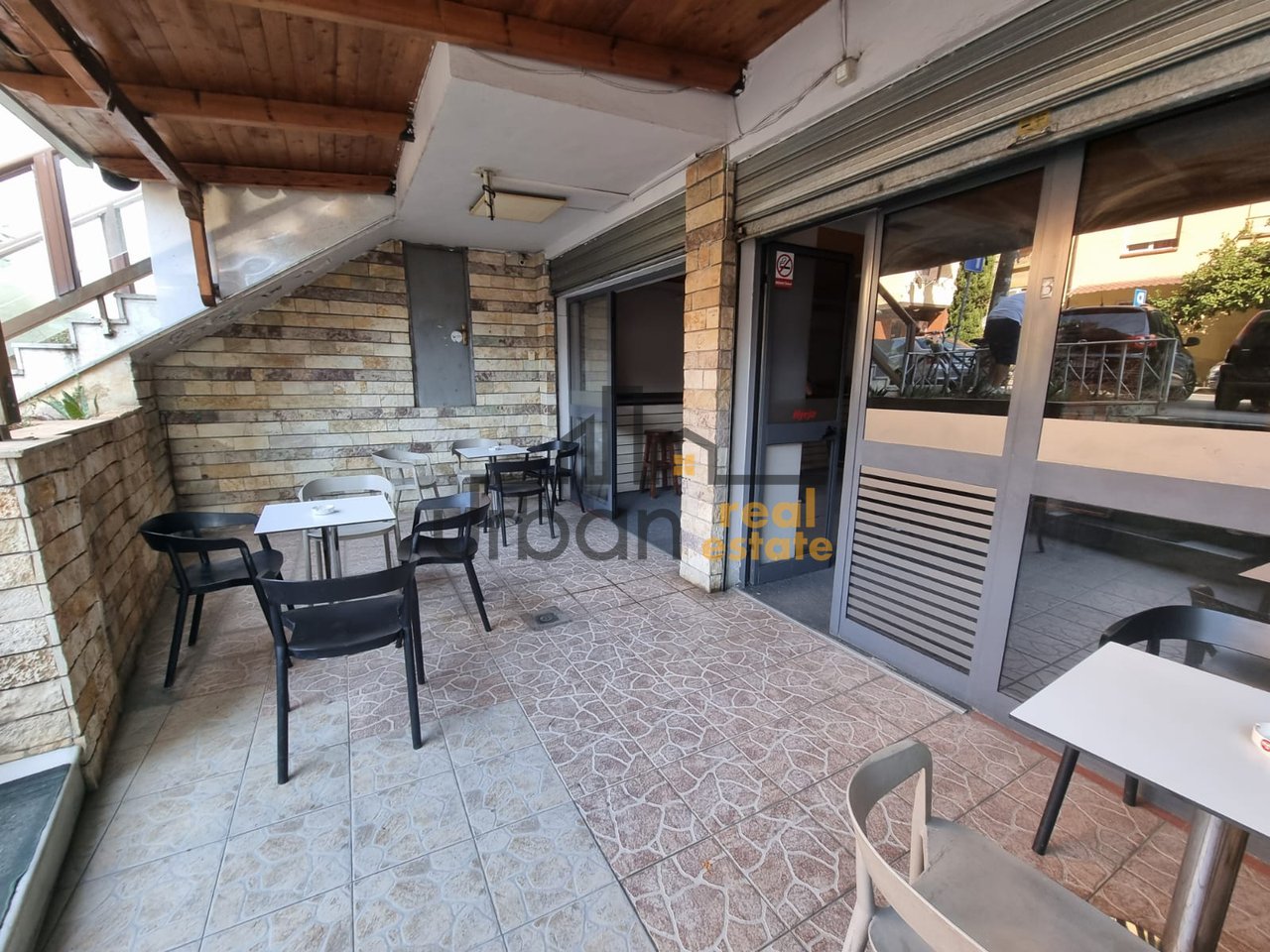 Affitto, Locale Commerciale, Via "Hoxha Tahsim", Tirana - 500€ | 94 m²