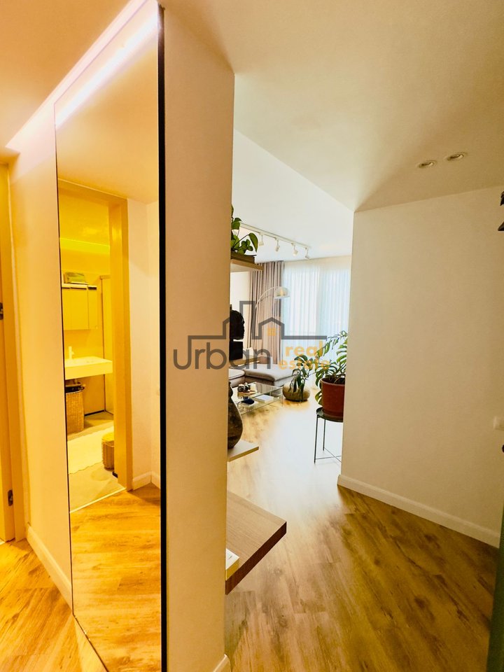 Qera,  Apartament 1+1, Ish Ekspozita, Tiranë - 900€ | 74 m²
