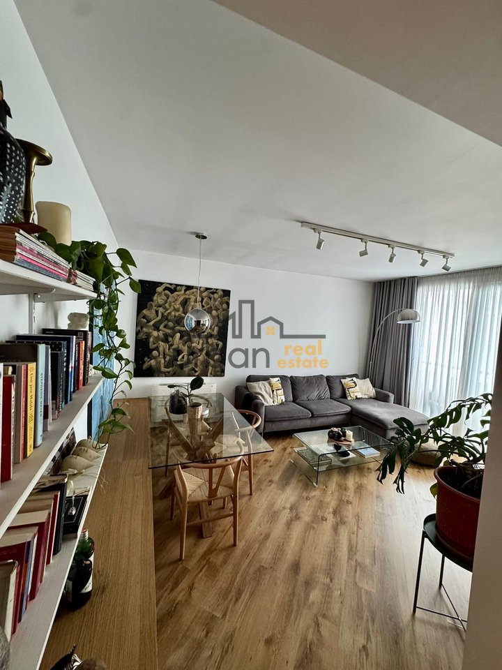 Qera,  Apartament 1+1, Ish Ekspozita, Tiranë - 900€ | 74 m²