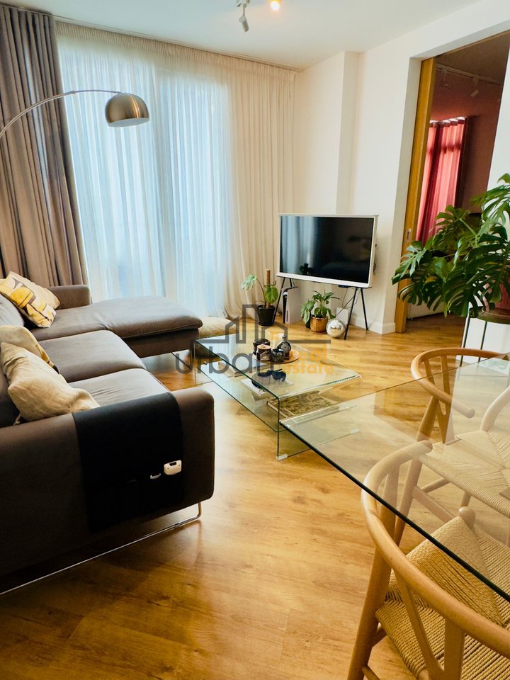 Qera,  Apartament 1+1, Ish Ekspozita, Tiranë - 900€ | 74 m²