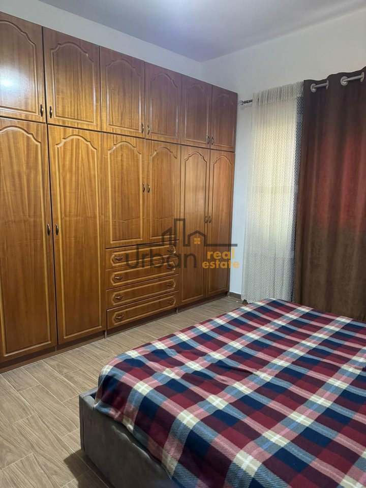 Qera, Shtepi 1+1,  Rruga 5 Maji, Tiranë - 390€ | 60 m²