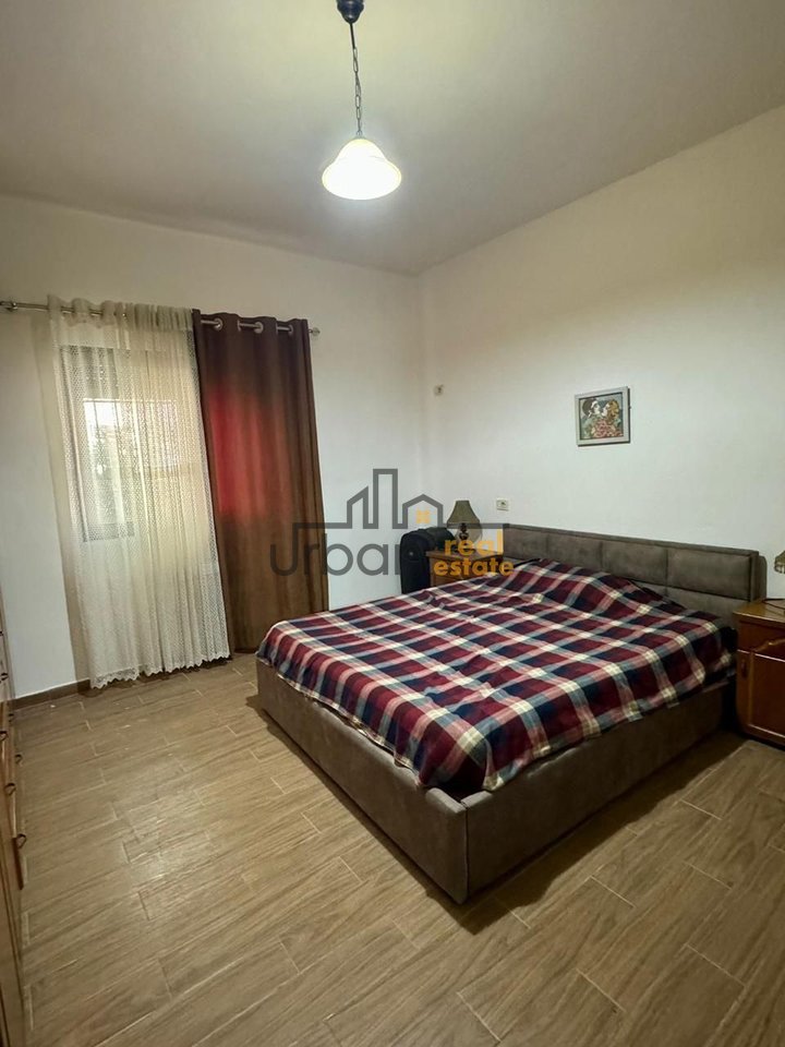 Qera, Shtepi 1+1,  Rruga 5 Maji, Tiranë - 390€ | 60 m²
