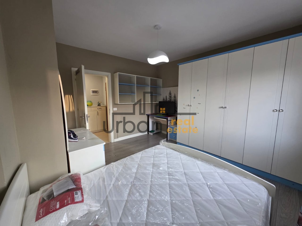 Appartamento in affitto 2+1+2 balconi a Yzberish, Tirana - 500€ | 93 m²