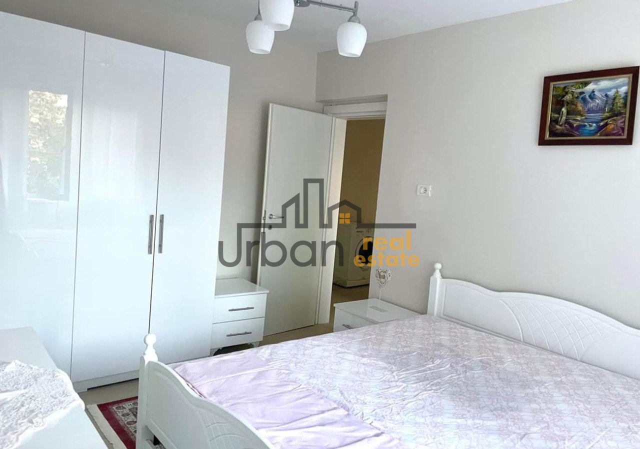 Qera, Apartament 3+1, Rruga Fortuzi, Tiranë - 750€ | 90 m²