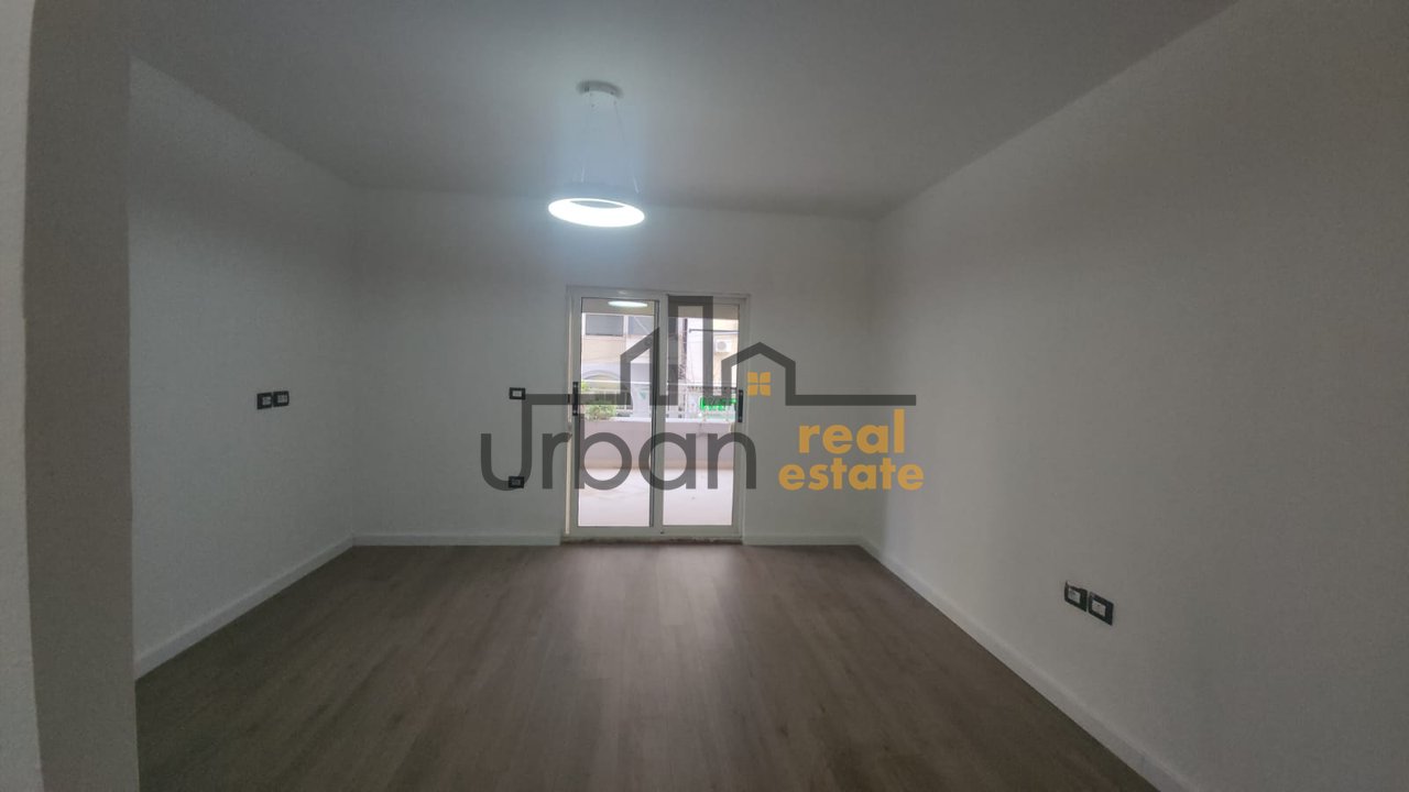 In vendita, Appartamento 1+1, Komuna e Parisit, Tirana - €190.000 | 77 m²