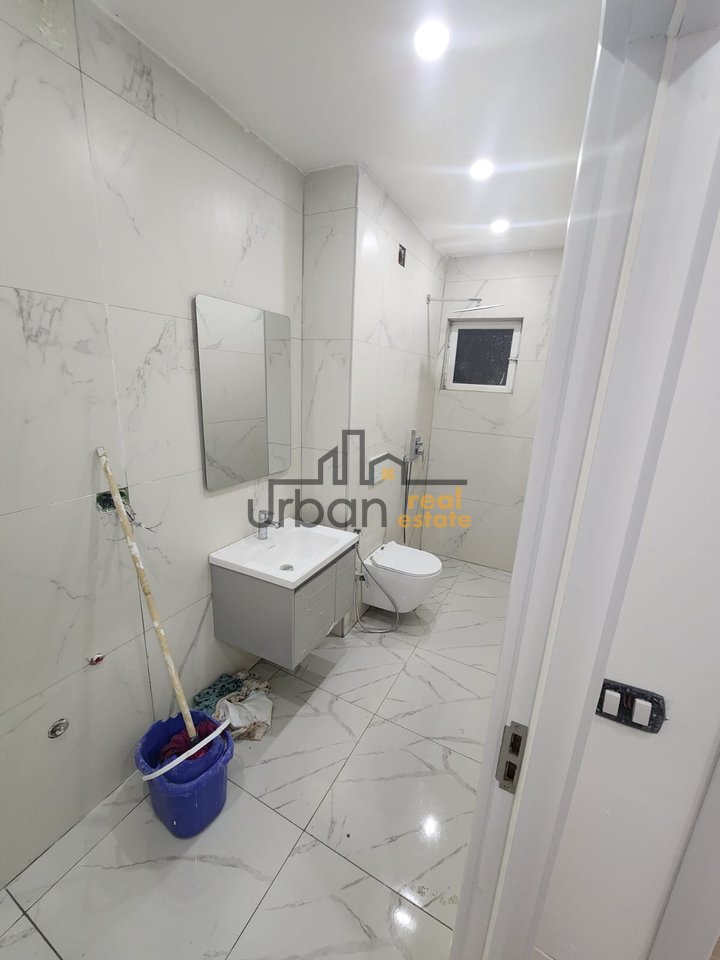 In vendita, Appartamento 1+1, Komuna e Parisit, Tirana - €190.000 | 77 m²