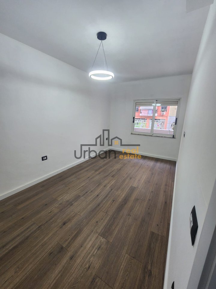 In vendita, Appartamento 1+1, Komuna e Parisit, Tirana - €190.000 | 77 m²
