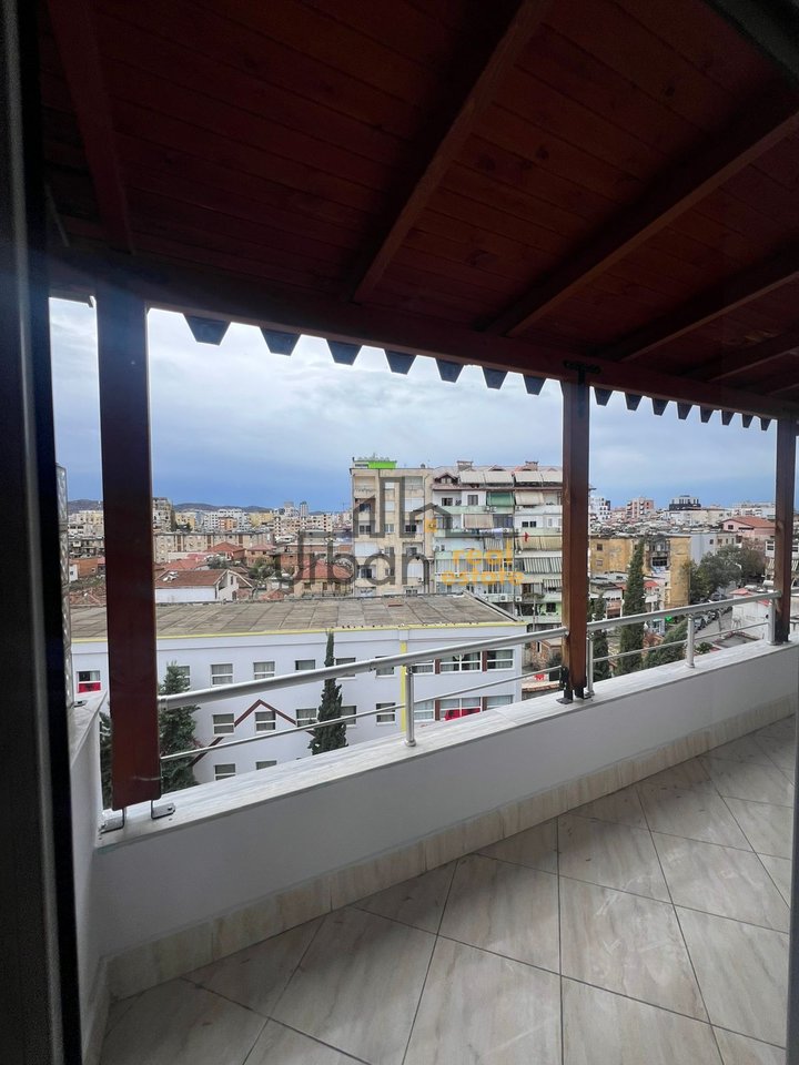 Affitto, Appartamento 2+1, Ali Demi, Tirana - 650€ | 100 m²