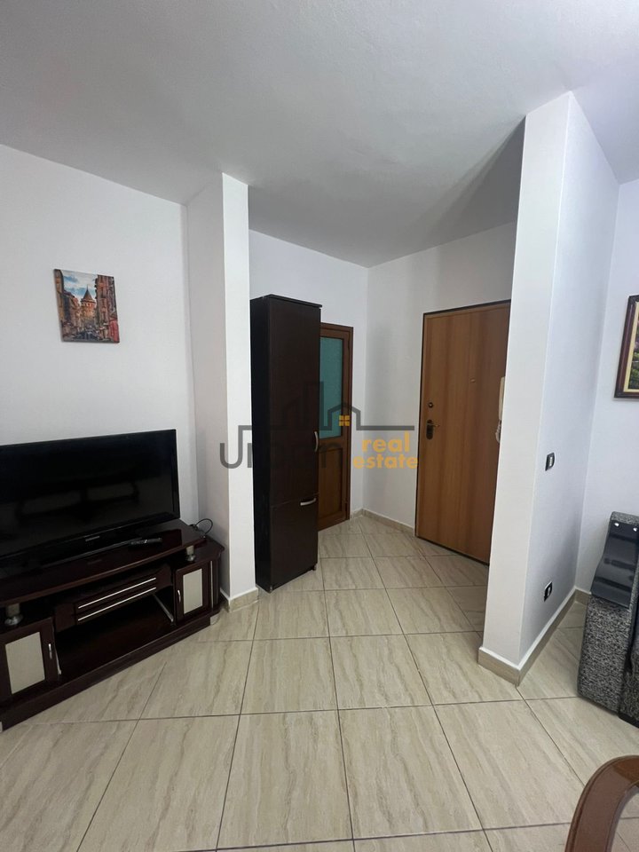 Affitto, Appartamento 2+1, Ali Demi, Tirana - 650€ | 100 m²
