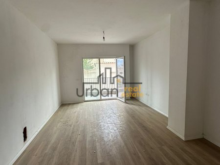 Shitet, Apartament 1+1, Kompleksi Aura, Tiranë - 132,000€ | 72 m²