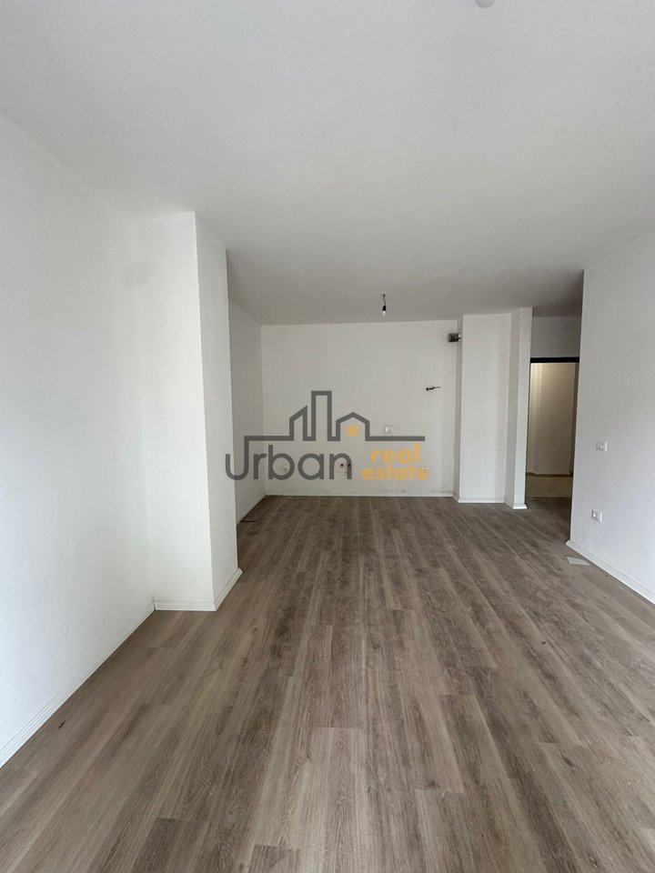 Shitet, Apartament 1+1, Kompleksi Aura, Tiranë - 132,000€ | 72 m²