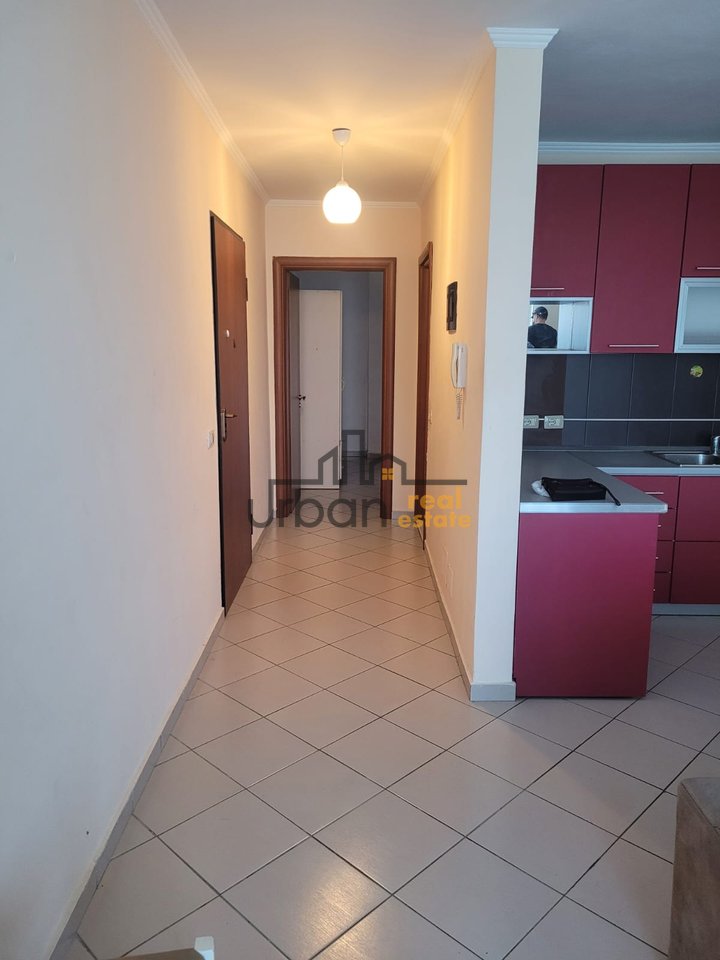 Shitet, Apartament 1+1, Kristal Center, Tiranë - 162000€ | 70 m²