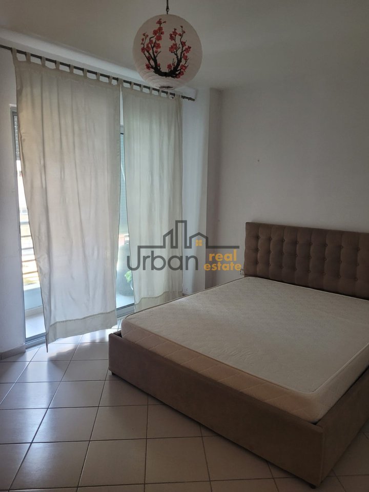 Shitet, Apartament 1+1, Kristal Center, Tiranë - 162000€ | 70 m²