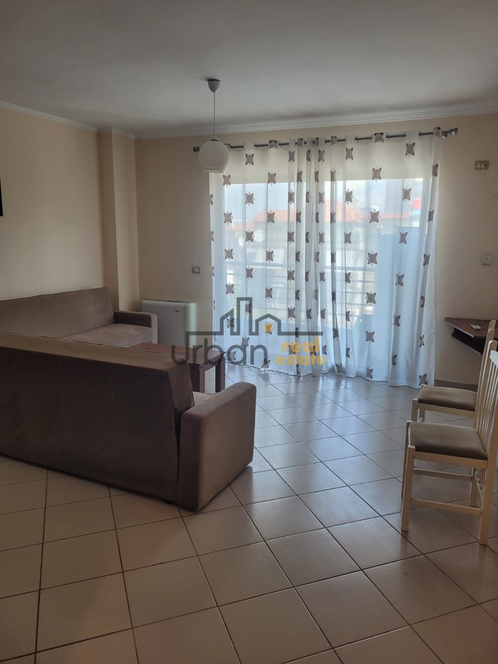 Shitet, Apartament 1+1, Kristal Center, Tiranë - 162000€ | 70 m²