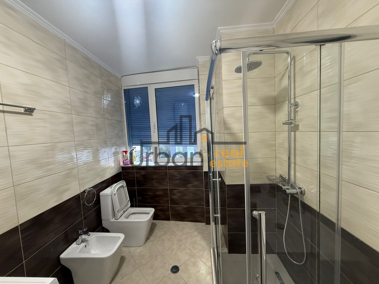 Qera, Apartament 2+1, Rruga Barrikadave, Tirana - 850€ | 85 m²