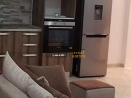 Qera, Apartament 2+1, Fresku, Tiranë - 350€ | 102 m²