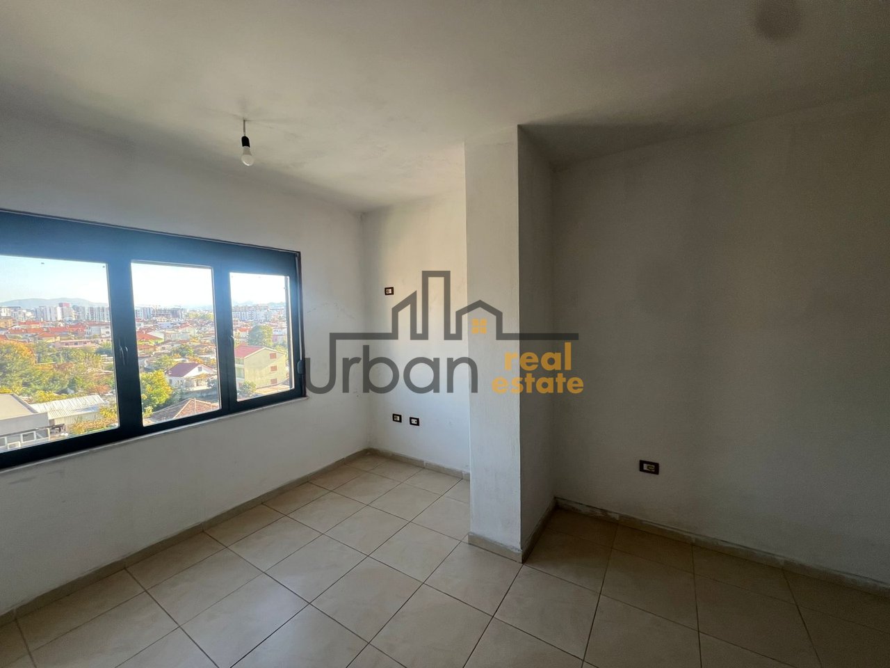 Shitet, Apartament 1+1, Kompleksi Vega,Casa Italia, Tiranë - 81,000€ | 61.5 m²