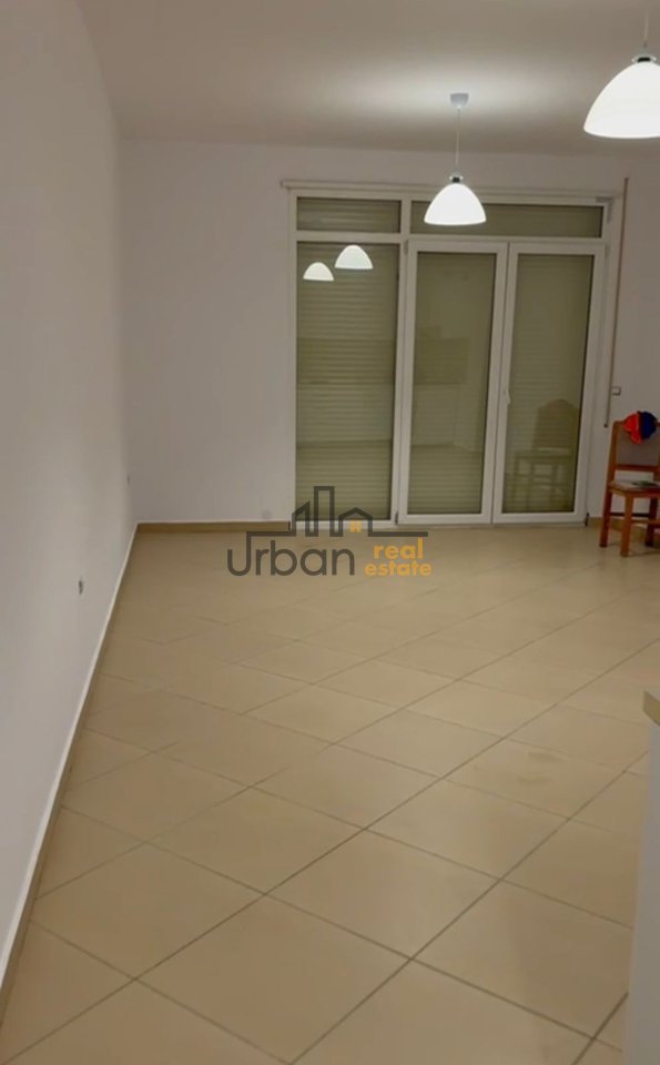 For rent, 1+1 Apartment + Veranda, Former Aviation Field, Tirana - €450 | 65 m²