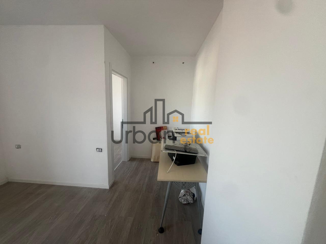 For Rent, Business Premises + Parking Space, Selitë, Tirana - 800€ | 150 m²