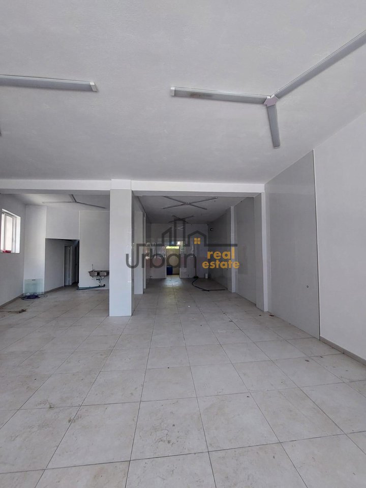 Qera, Dyqan, Rruga e Dibres, Tiranë - 800€| 105 m2