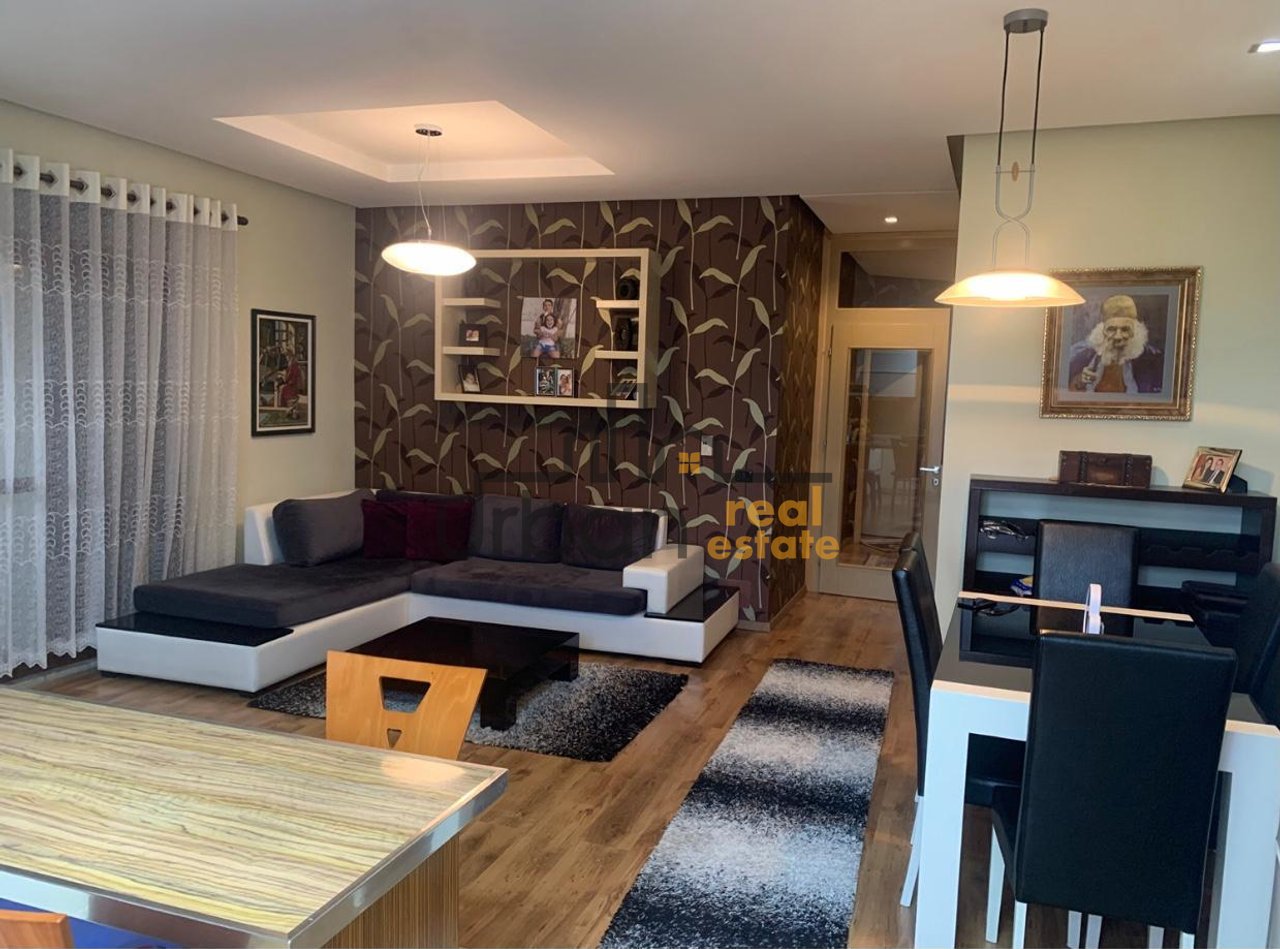 In vendita, Appartamento 2+1, Ali Demi, Tirana - €180.000 | 110 m²