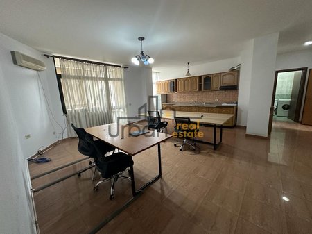 For Rent, Office Space, Train Station, Tirana - 1000€ | 140 m²