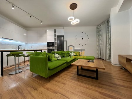 Qera, Apartament 2+1+2, Astir, Tiranë - 650€ | 120 m²