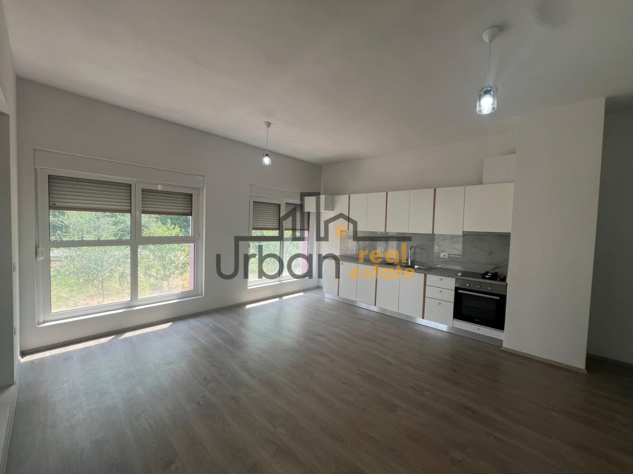 In vendita, Appartamento 2+1, Complesso Mangalem, Tirana - €135.000 | 81,5 m²