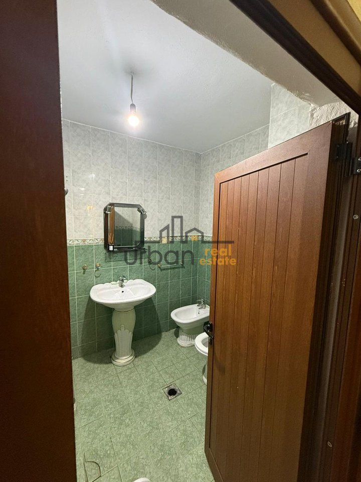 For rent, Apartment 2+1, Paris Commune, Tirana - 750€ | 100 m²