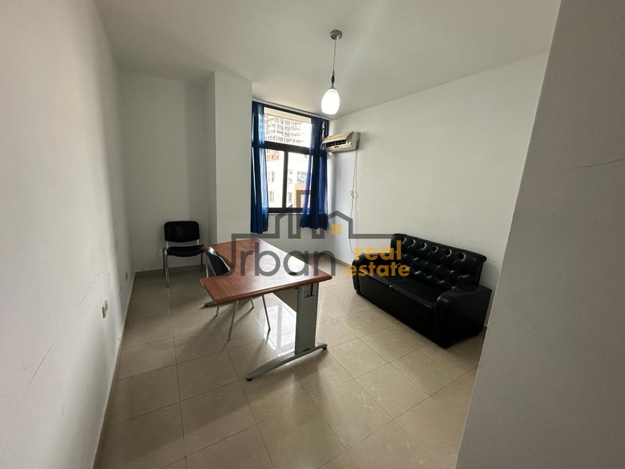 Qera, Ambient për Zyra, Stacioni i Trenit, Tiranë - 1000€ | 140 m²