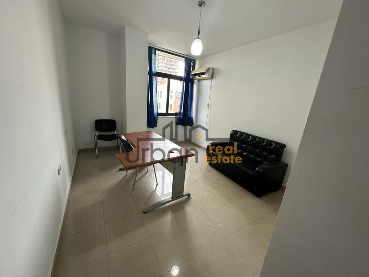 Qera, Ambient për Zyra, Stacioni i Trenit, Tiranë - 1000€ | 140 m²