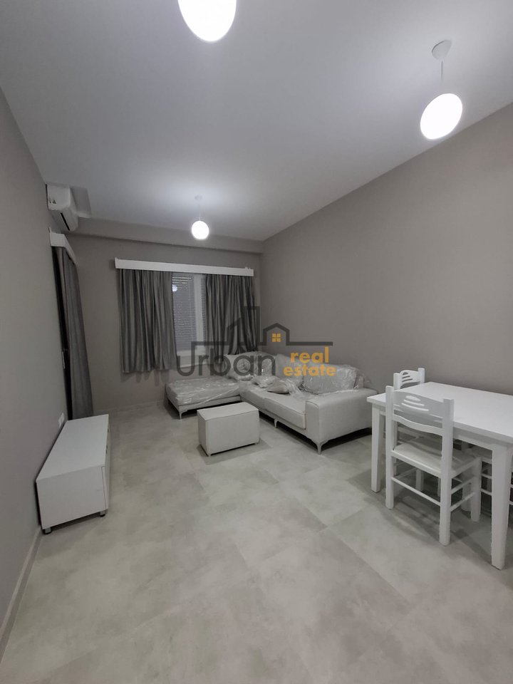 In affitto, Appartamento 1+1, Henke Residence, Tirana - €600 | 60 m²