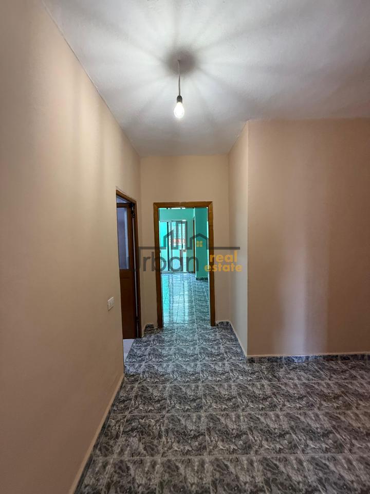 In vendita, Appartamento 3+1+2, Comune di Parigi, Tirana - €258.000 | 120 m²