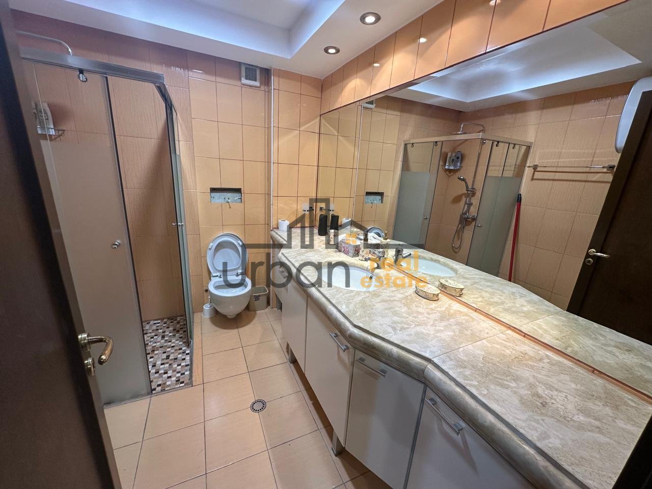 In affitto, Appartamento 2+1, Stadio Air Albania, Tirana - 900€ | 80 m²