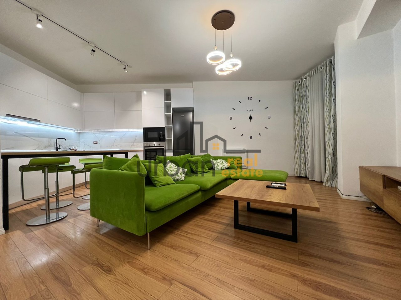 Qera, Apartament 2+1+2, Astir, Tiranë - 650€ | 120 m²