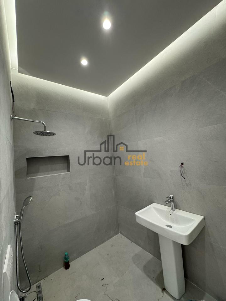 Appartamento in Affitto 2+1 a Golden Park, Tirana - 500€ | 86 m²