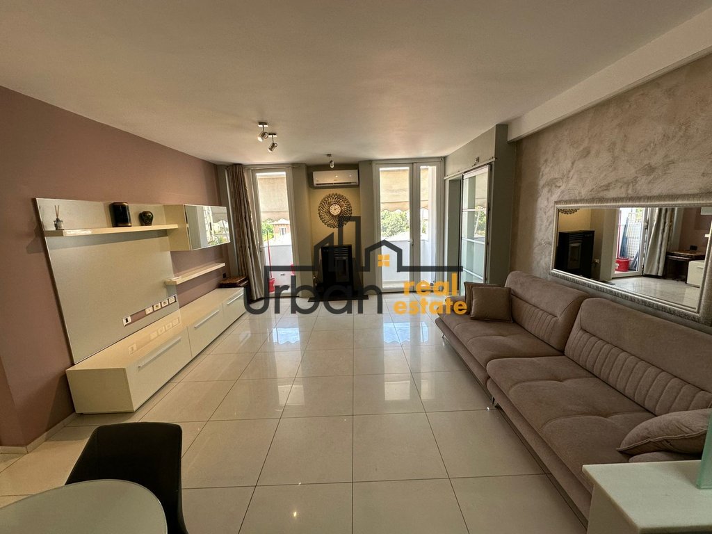 urbanrealestate.al