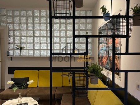 Shitet Apartament 1+1 te Xhamia e Tabakve Tiranë - 130000€ | 60 m²