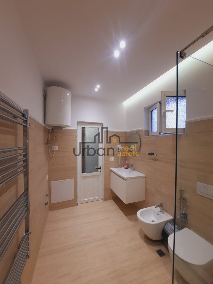 Affitto, Monolocale, Centro, Tirana - 500€ | 45 m²